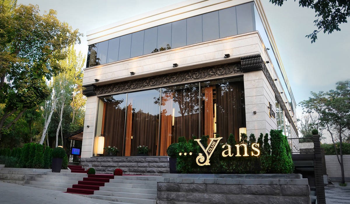 Yans Music Hall