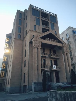 Բազմաֆունկցիոնալ շենք, Ք. Երևան